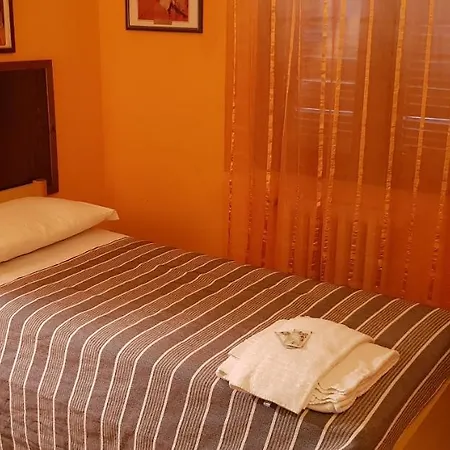 Piccadilly Hotel