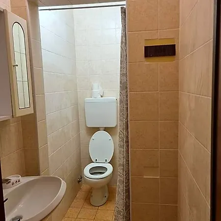 Piccadilly Hotel 2*